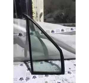 Скло дверей передньої праве Трикутник Volkswagen LT з 1996-2006 рік Скло дверей передньої праве Трикутник Volkswagen LT з 1996-2006 рік