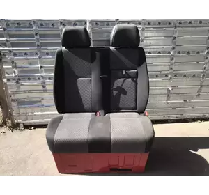 Сидіння-двійка Салон Mercedes Sprinter з 2006 рік Сидіння-двійка Салон Mercedes Sprinter з 2006 рік