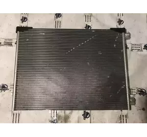 Радіатор кондиціонера Renault Trafic 8200465490 814172 Радіатор кондиціонера Renault Trafic 8200465490 814172