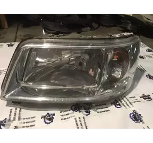 Фара передня ліва Volkswagen Transporter T5 з 2003-2010 рік 7H1941015J Фара передня ліва Volkswagen Transporter T5 з 2003-2010 рік 7H1941015J