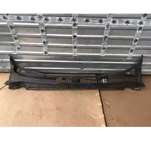 Водосток лобового скла Ford Fusion з 2014- рік DS73-F02216-AE Водосток лобового скла Ford Fusion з 2014- рік DS73-F02216-AE