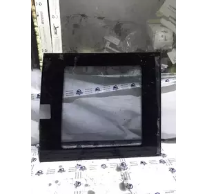 Скло дверей задньої лівої під петлю Mercedes Sprinter з 1996-2006 рік Скло дверей задньої лівої під петлю Mercedes Sprinter з 1996-2006 рік
