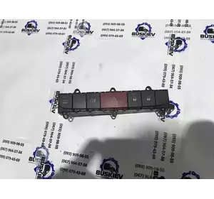 Блок кнопок у торпеду Peugeot Boxer з 2006-2014 7354213590 Блок кнопок у торпеду Peugeot Boxer з 2006-2014 7354213590