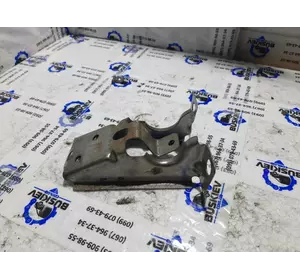 6C11V044C32AC Ford кронштейн короба повітроприток 6C11V044C32AC Ford кронштейн короба повітроприток