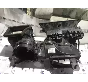 Корпус печі Ford Transit Custom з 2012 - рік BK21-19B555-AG Корпус печі Ford Transit Custom з 2012 - рік BK21-19B555-AG