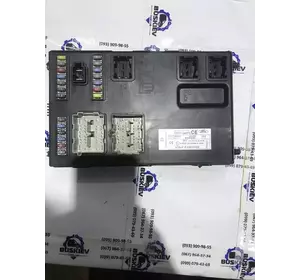 Блок запобіжників Ford Transit CC1T-14A073-CE Блок запобіжників Ford Transit CC1T-14A073-CE