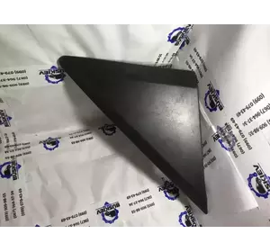 Кронштейн кріплення дзеркала заднього огляду правий A9068110107 Кронштейн кріплення дзеркала заднього огляду правий A9068110107