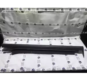 Накладка порога Ford Transit Connect 2013-2019 DT11-R10259-AC Накладка порога Ford Transit Connect 2013-2019 DT11-R10259-AC