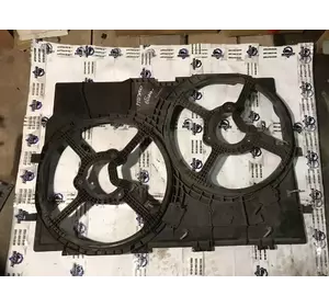 Корпус Дифузора вентилятора основного радіатора Fiat Ducato з 2006-2014 рік 1345870080 Корпус Дифузора вентилятора основного радіатора Fiat Ducato з 2006-2014 рік 1345870080