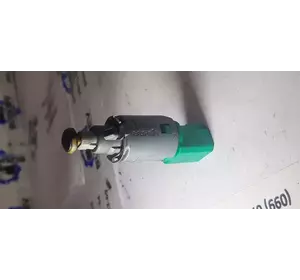 Датчик педалі зчеплення 8200168240 Датчик педалі зчеплення 8200168240