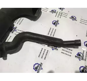 Патрубок вентиляції картера Mercedes Vito з 2003-2014 рік A6510100382 Патрубок вентиляції картера Mercedes Vito з 2003-2014 рік A6510100382