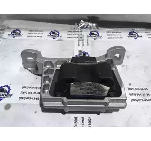 Подушка двигуна передня Ford Transit Connect з 2013 - рік AV61-6F012-FA Подушка двигуна передня Ford Transit Connect з 2013 - рік AV61-6F012-FA