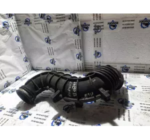 6C119C623BC Ford патрубок повітряний, вихід повітряного фільтра 6C119C623BC Ford патрубок повітряний, вихід повітряного фільтра