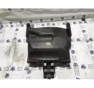 Корпус повітряного фільтра Ford Transit з 2014-год CC11-9600-CJ Корпус повітряного фільтра Ford Transit з 2014-год CC11-9600-CJ