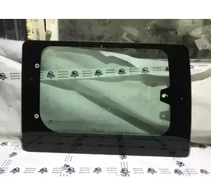 Скло кузова заднє ліве довга база Ford Transit Connect з 2002-2013 рік 2T14-B29751-FL Скло кузова заднє ліве довга база Ford Transit Connect з 2002-2013 рік 2T14-B29751-FL