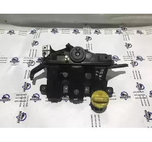 Колектор впускний Renault Trafic з 2010- рік 118302761R Колектор впускний Renault Trafic з 2010- рік 118302761R