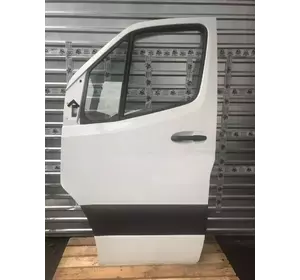 Двері передні ліві Mercedes Sprinter з 2017- рік Двері передні ліві Mercedes Sprinter з 2017- рік
