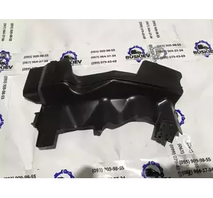 Вентиляційний дефлектор радіатора Ford Transit Connect з 2013- рік DT11-8338-AB Вентиляційний дефлектор радіатора Ford Transit Connect з 2013- рік DT11-8338-AB