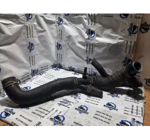 Патрубок радіатора нижній 3.0 Range Rover Sport L494 FPLA8286CA Патрубок радіатора нижній 3.0 Range Rover Sport L494 FPLA8286CA