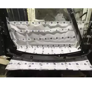 Пластик під лобове скло Ford Transit з 2014- рік BK31-V01915-AG Пластик під лобове скло Ford Transit з 2014- рік BK31-V01915-AG