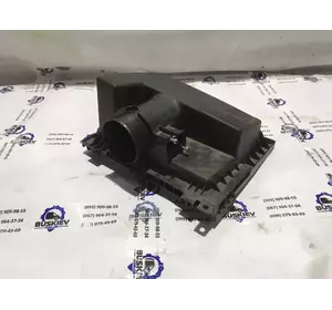 Корпус повітряного фільтра верхня частина Ford Fusion з 2012- рік DS73-9643-AB Корпус повітряного фільтра верхня частина Ford Fusion з 2012- рік DS73-9643-AB