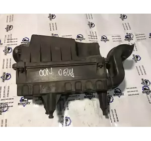 Корпус повітряного фільтра Ford Transit Connect з 2002-2013 рік 2T14-9600-CD Корпус повітряного фільтра Ford Transit Connect з 2002-2013 рік 2T14-9600-CD