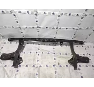 Суппорт Кронштейн радіатора Volkswagen Transporter 2003-2009 рік 7H0805594 7H0805598 Суппорт Кронштейн радіатора Volkswagen Transporter 2003-2009 рік 7H0805594 7H0805598