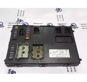 Блок запобіжників Ford Transit з 2006-2014 рік 6C1T-14A073-BG Блок запобіжників Ford Transit з 2006-2014 рік 6C1T-14A073-BG