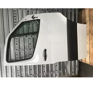Дверь передняя правая Mercedes Sprinter с 2017- год