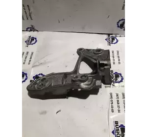 Кронштейн генератора 1.5 TDCi Ford Focus з 2014- рік F1FQ-10K018-BA Кронштейн генератора 1.5 TDCi Ford Focus з 2014- рік F1FQ-10K018-BA