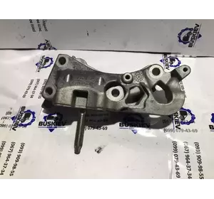Кронштейн опори двигуна 1.5 TDCi Ford Focus з 2014- рік FM5Q-6030-AB Кронштейн опори двигуна 1.5 TDCi Ford Focus з 2014- рік FM5Q-6030-AB