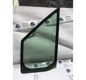 Скло дверей переднє ліве, глухе Ford Transit Connect з 2002-2013 рік 9T16-V21413-AA Скло дверей переднє ліве, глухе Ford Transit Connect з 2002-2013 рік 9T16-V21413-AA