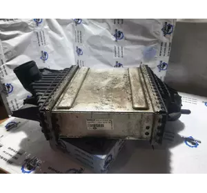 Радіатор інтеркулера RANGE ROVER SPORT L494 LR062405 Радіатор інтеркулера RANGE ROVER SPORT L494 LR062405