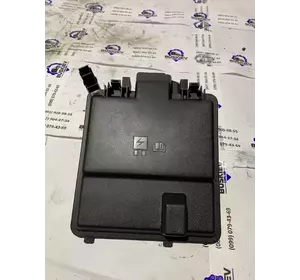 Кришка блока запобіжників Ford Transit Custom з 2018- рік KK3T-14A075-AB Кришка блока запобіжників Ford Transit Custom з 2018- рік KK3T-14A075-AB