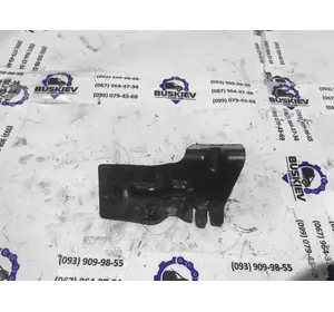 Кронштейн помпи Renault Trafic з 2014- рік 905421231R Кронштейн помпи Renault Trafic з 2014- рік 905421231R