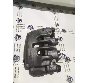 Суппорт передній правий Renault Master з 2010- рік 410015070R Суппорт передній правий Renault Master з 2010- рік 410015070R