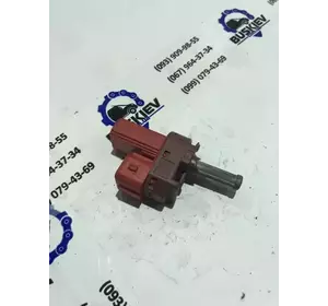 Датчик педалі зчеплення Ford Transit Connect з 2002-2013 рік 98AB-7C534-BA Датчик педалі зчеплення Ford Transit Connect з 2002-2013 рік 98AB-7C534-BA