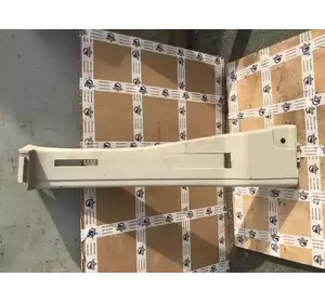 Обшивка стійки Ліва Fiat Ducato c 2006- рік 1305912070 Обшивка стійки Ліва Fiat Ducato c 2006- рік 1305912070