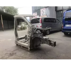 Четверта передня права Ford Transit Connect з 2014 рік Четверта передня права Ford Transit Connect з 2014 рік