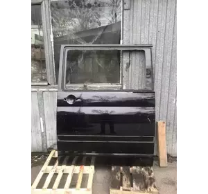 Двері бічні зсувні ліві Volkswagen Transporter T5 з 2003-го року Двері бічні зсувні ліві Volkswagen Transporter T5 з 2003-го року