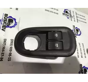 Накладка карти дверей передня Renault Master 8200637849 Накладка карти дверей передня Renault Master 8200637849