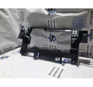 Кронштейн магнітоли Land Rover DISCOVERY IV L319 05.10- AH228822AB Кронштейн магнітоли Land Rover DISCOVERY IV L319 05.10- AH228822AB