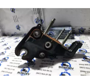 Кронштейн двігуна DS7Q6030BC Кронштейн двігуна DS7Q6030BC