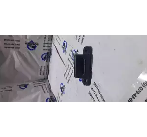 Напрямна втулка бокових зсувних дверей Ford Transit Connect 2002-2013. 2T14V253A28 Напрямна втулка бокових зсувних дверей Ford Transit Connect 2002-2013. 2T14V253A28