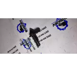 Перемикач освітлення в салоні YC1T13713BB Перемикач освітлення в салоні YC1T13713BB