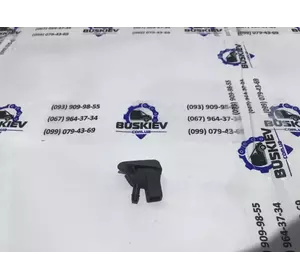 Форсунка омивача скла Ford Mondeo 2000-2007 рік 1S71-17666-AB Форсунка омивача скла Ford Mondeo 2000-2007 рік 1S71-17666-AB