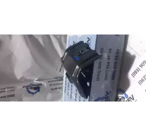 Кронштейн кріплення обшивки дверей BK31 V226A20-AC Кронштейн кріплення обшивки дверей BK31 V226A20-AC