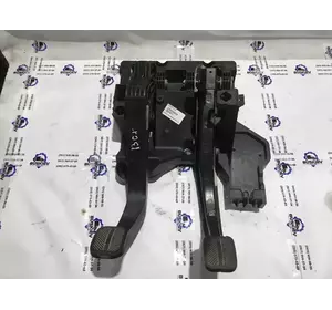 Блок педалей Peugeot Boxer з 2006-2014 01341020080 Блок педалей Peugeot Boxer з 2006-2014 01341020080