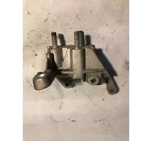 Подушка акпп/кп Ford Fiesta C1BY-7M125-AB Подушка акпп/кп Ford Fiesta C1BY-7M125-AB