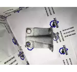 Кронштейн передньої панелі правий Transit BK31 16C096-AA Кронштейн передньої панелі правий Transit BK31 16C096-AA